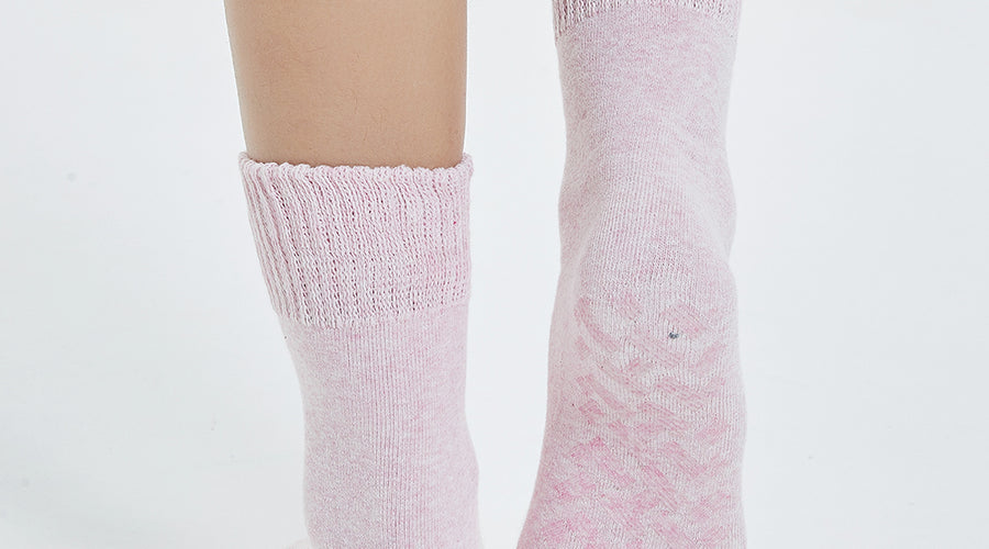 These hospital socks are durable and the colors are vibrant.