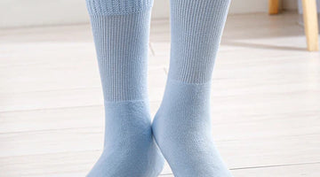 The seamless seaming design of the toe part is an important part of diabetic socks!